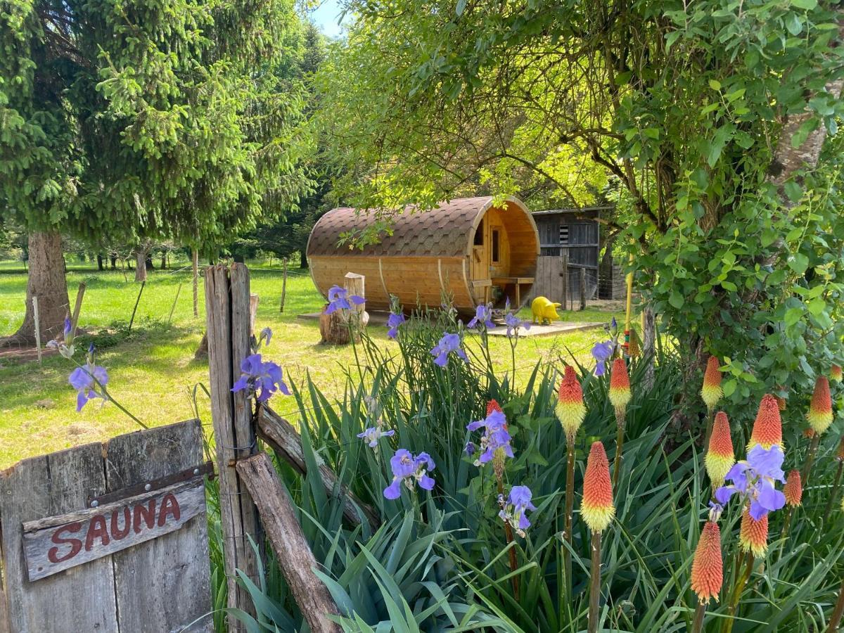 Camping La Ferme De Perdigat Limeuil Екстер'єр фото