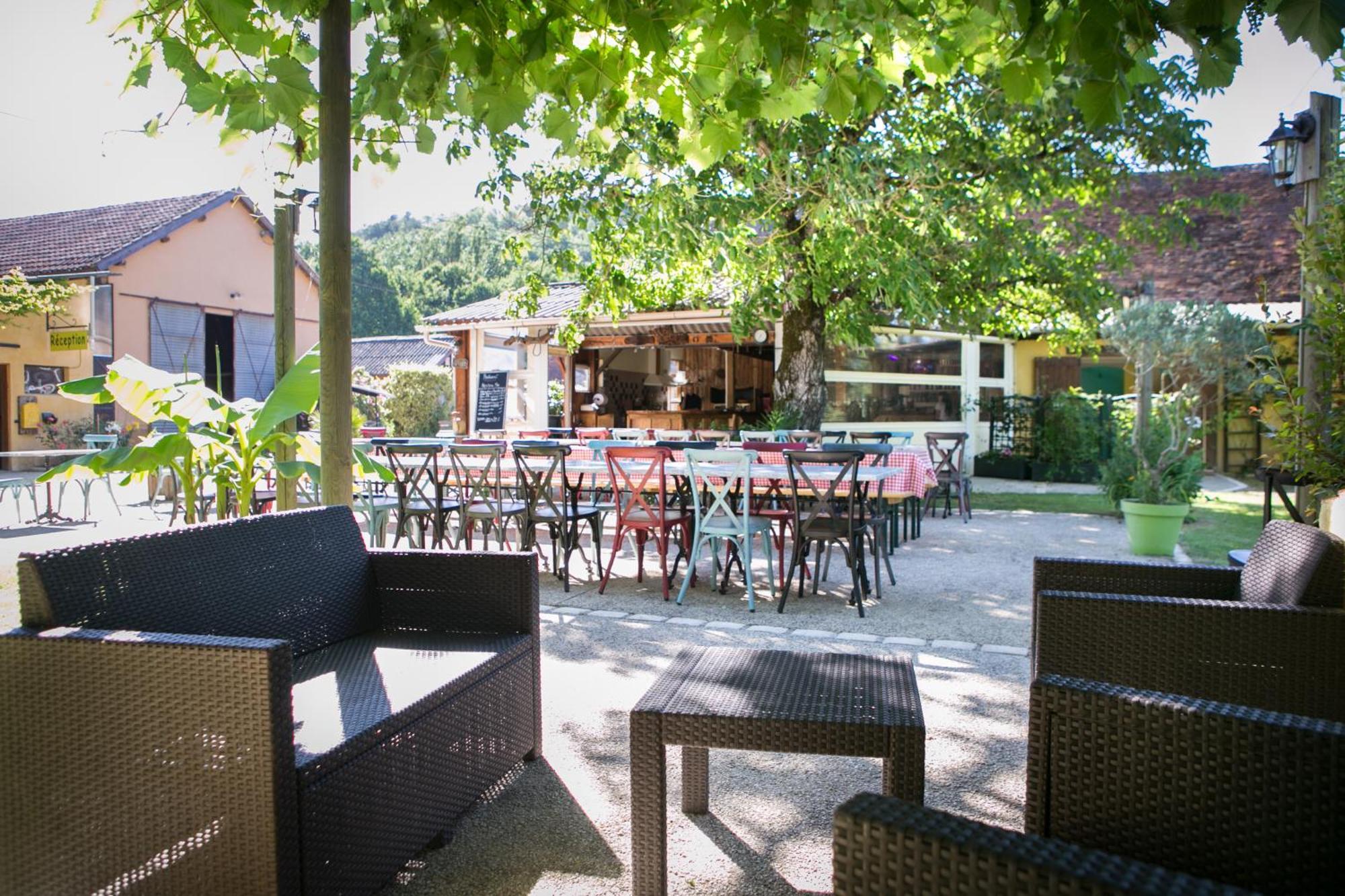 Camping La Ferme De Perdigat Limeuil Екстер'єр фото